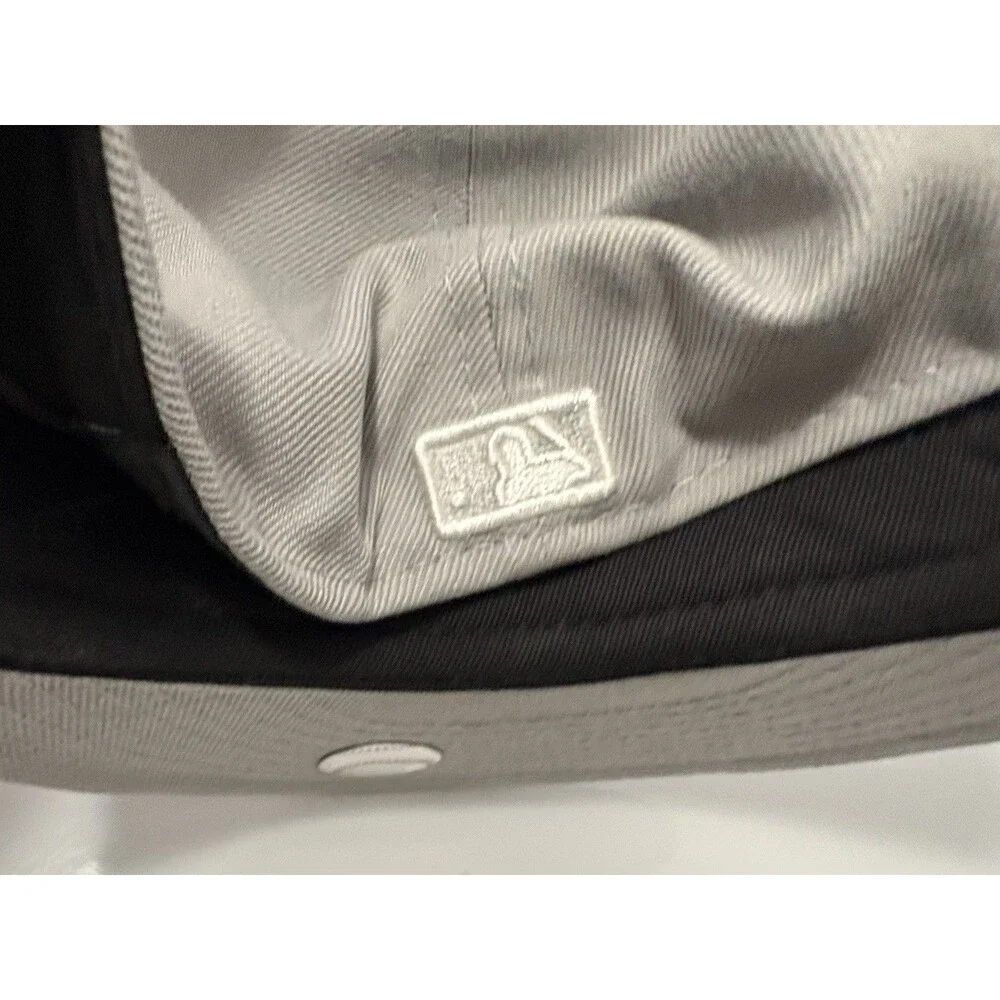 New Era 59FIFTY Los Angeles Dodgers Fitted Cap Gray/White Size 8 MLB New